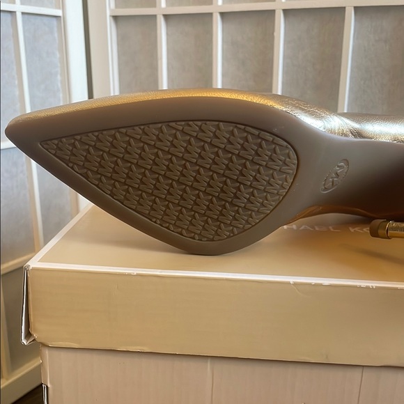 Michael Kors Gold Heels - Picture 5 of 8